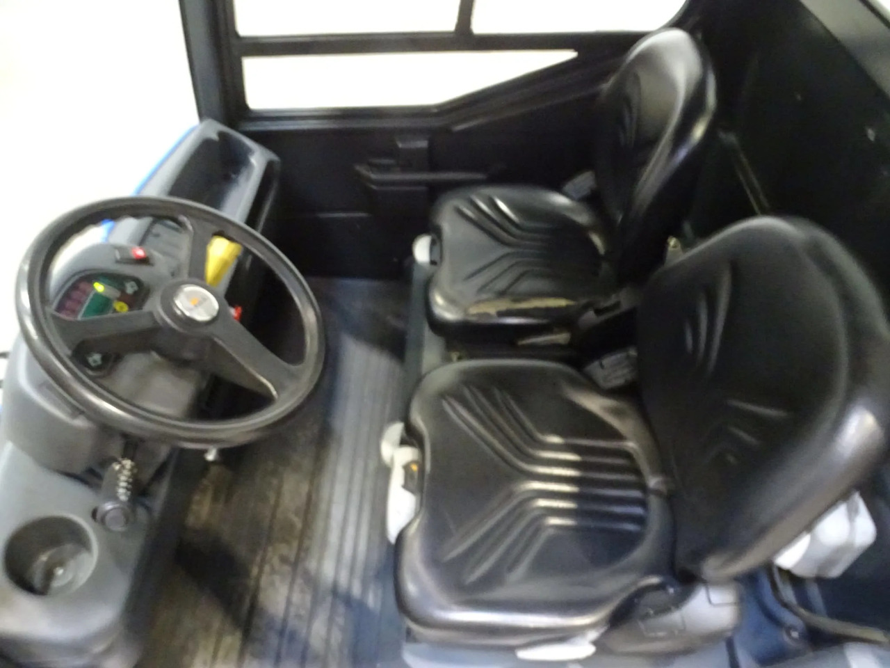 STILL R07-25 - Tow tractor: picture 3 STILL R07-25 - Tow tractor: picture 3