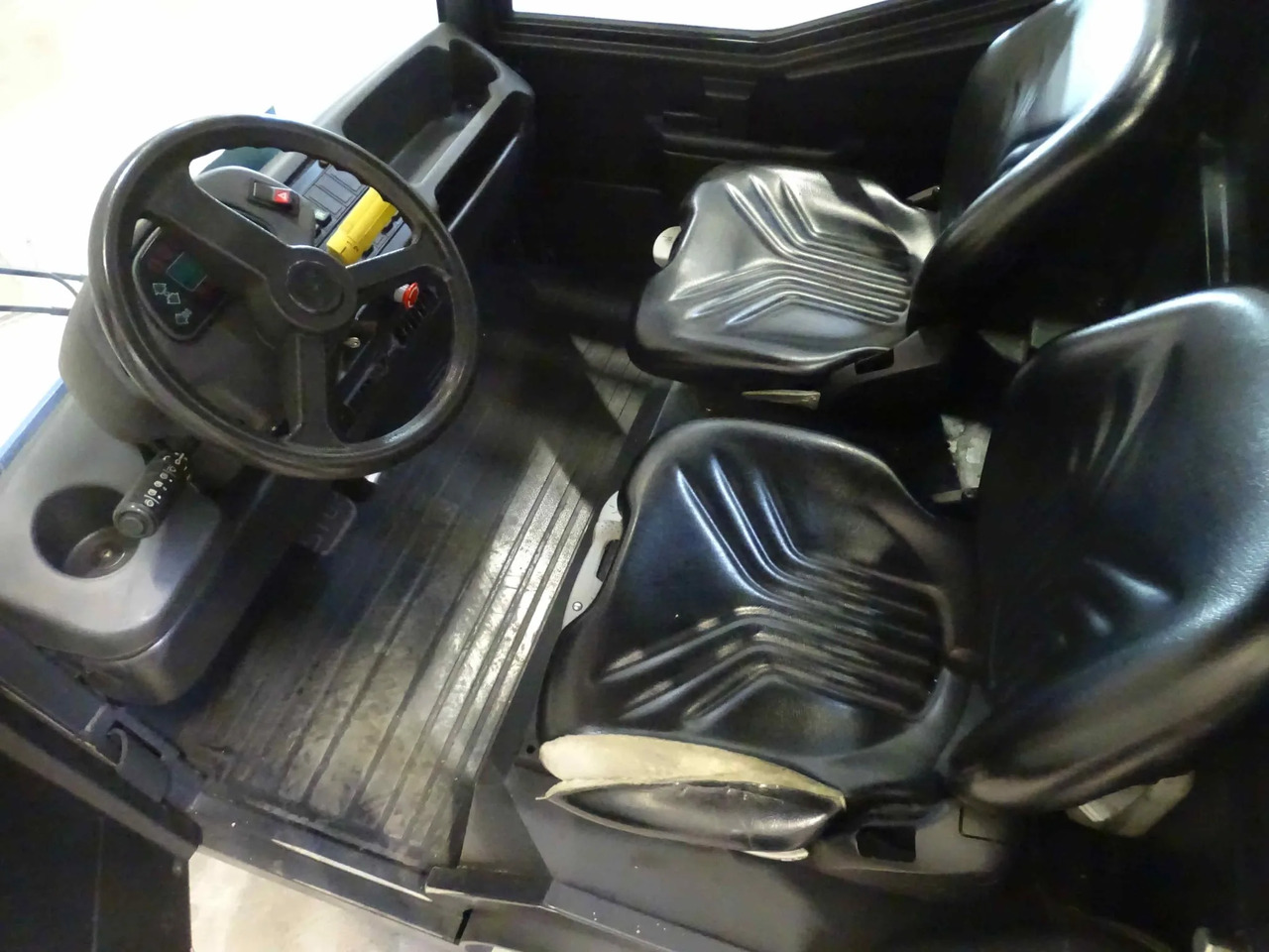 STILL R07-25 - Tow tractor: picture 3 STILL R07-25 - Tow tractor: picture 3