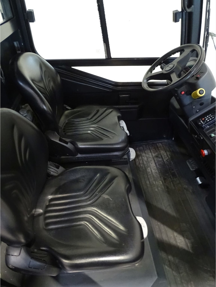 STILL R07-25 - Tow tractor: picture 3 STILL R07-25 - Tow tractor: picture 3