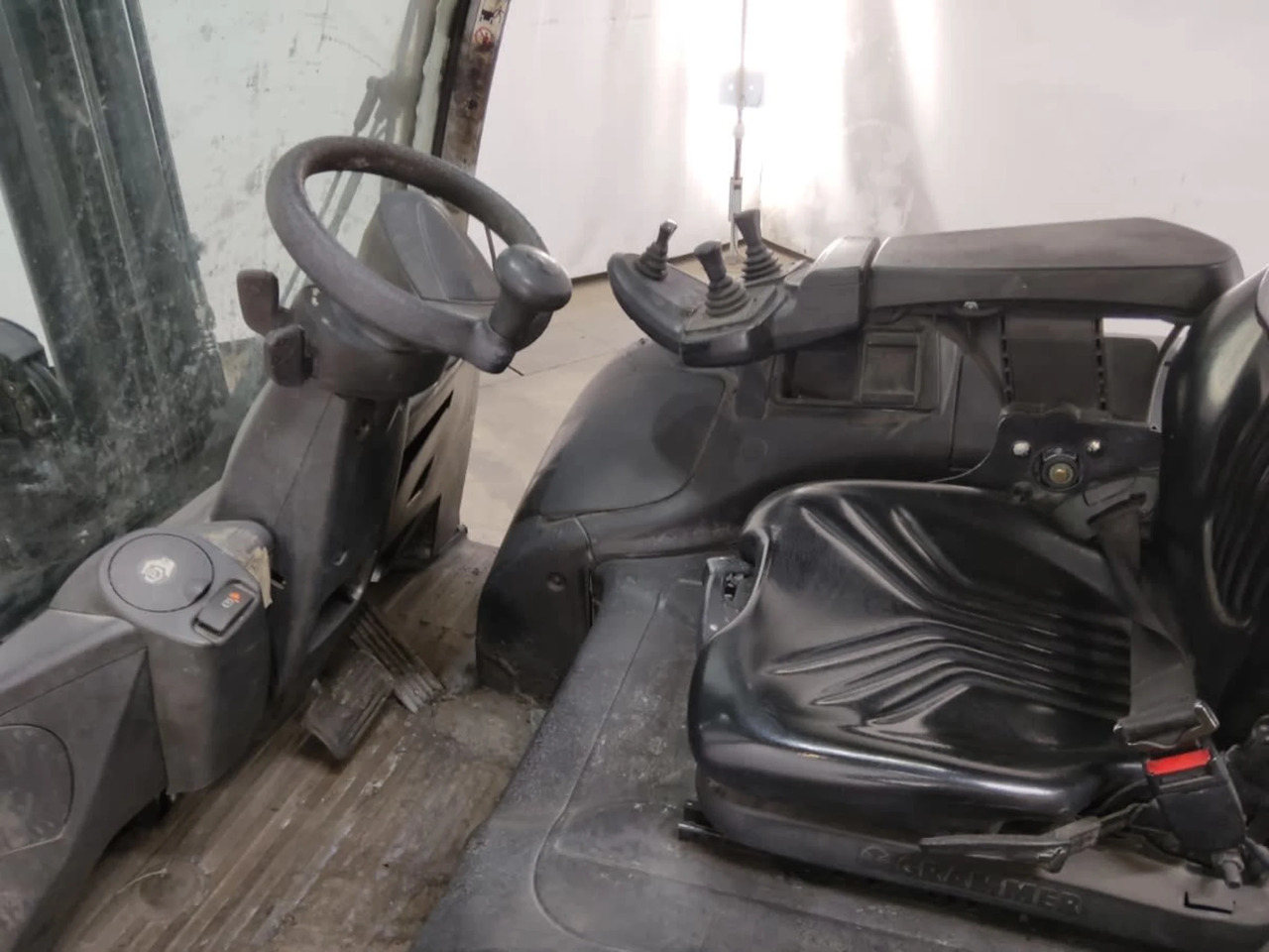 STILL RX60-16 - Electric forklift: picture 4 STILL RX60-16 - Electric forklift: picture 4