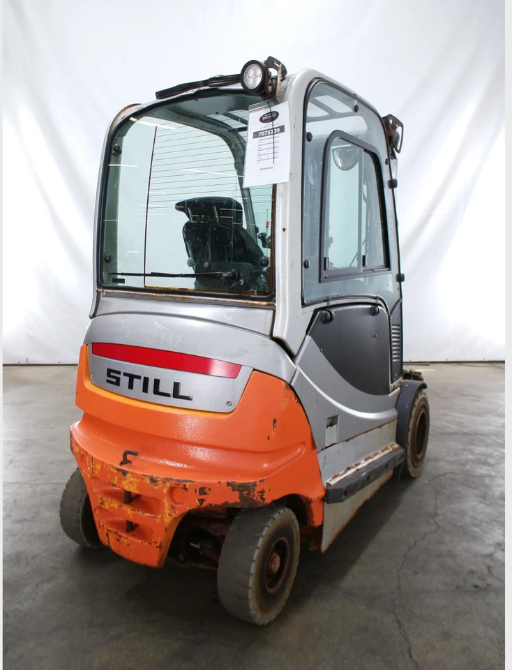STILL RX60-30 - Electric forklift: picture 4 STILL RX60-30 - Electric forklift: picture 4