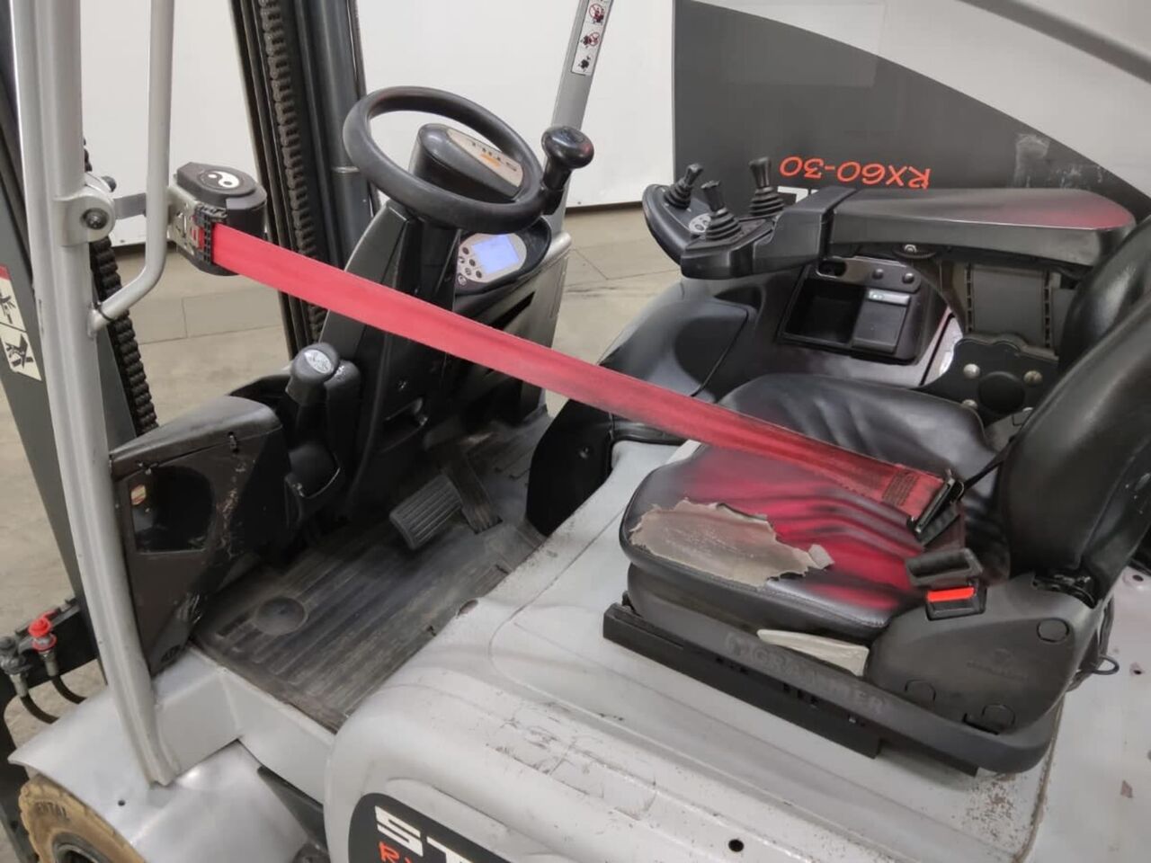 STILL RX60-30 - Electric forklift: picture 3 STILL RX60-30 - Electric forklift: picture 3