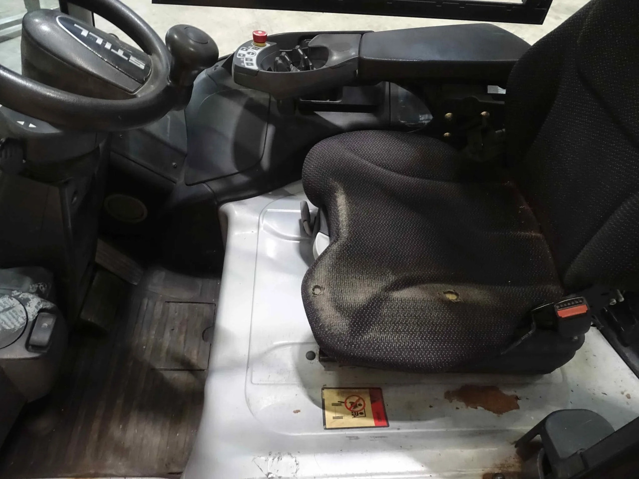 STILL RX60-35 - Electric forklift: picture 3 STILL RX60-35 - Electric forklift: picture 3