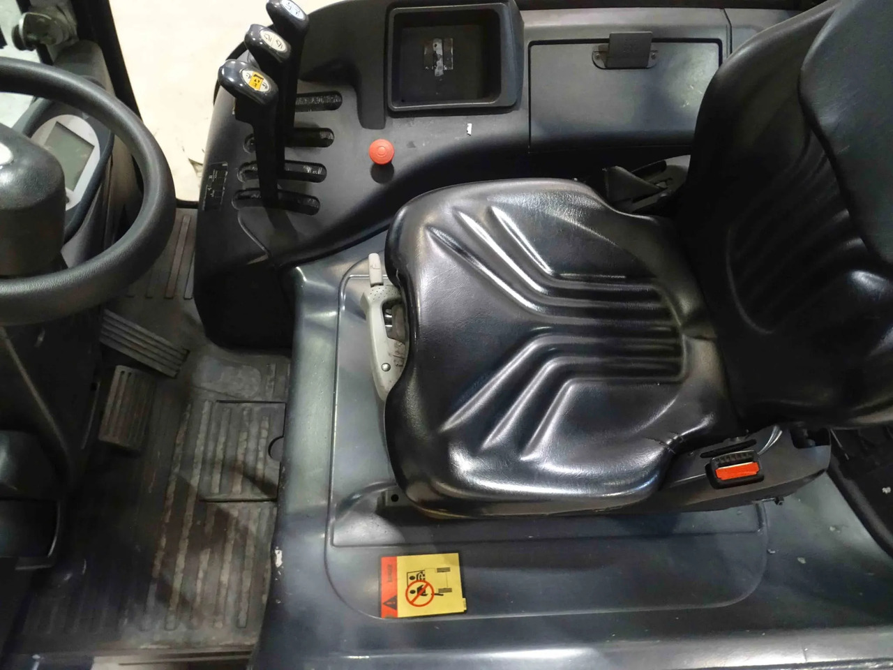 STILL RX60-40 - Electric forklift: picture 4 STILL RX60-40 - Electric forklift: picture 4