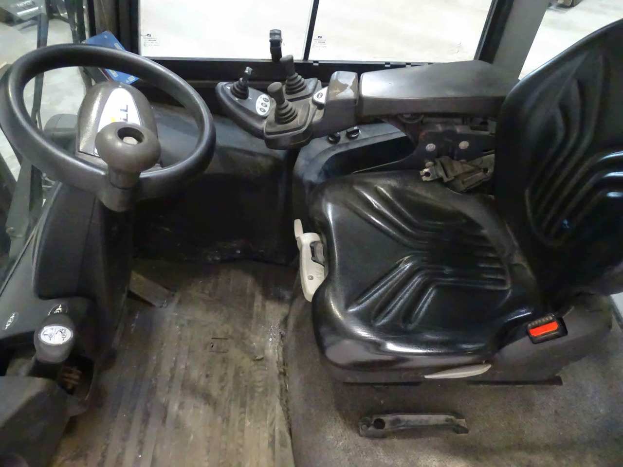 STILL RX70-40 - Diesel forklift: picture 4 STILL RX70-40 - Diesel forklift: picture 4