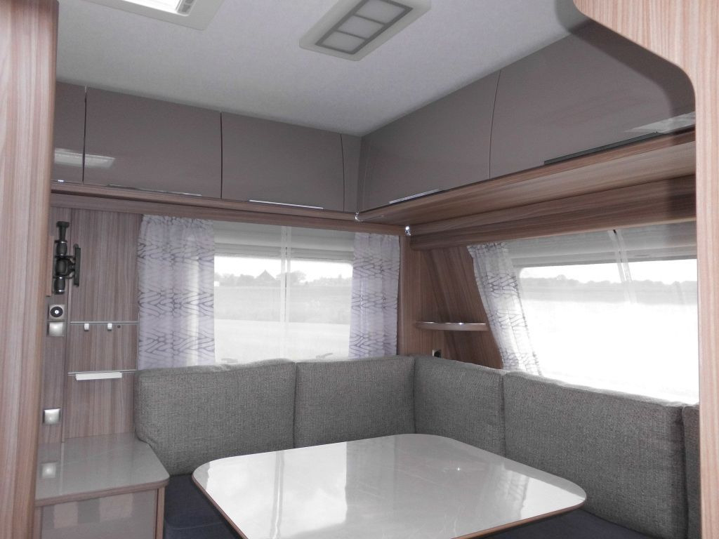 Fendt Tendenza 560 SFDW 2000kg. Batterie 75Ah Vivara Fendt Tendenza 560 SFDW mit Extras %Lagerabverkauf% - Caravan: picture 5 Fendt Tendenza 560 SFDW 2000kg. Batterie 75Ah Vivara Fendt Tendenza 560 SFDW mit Extras %Lagerabverkauf% - Caravan: picture 5