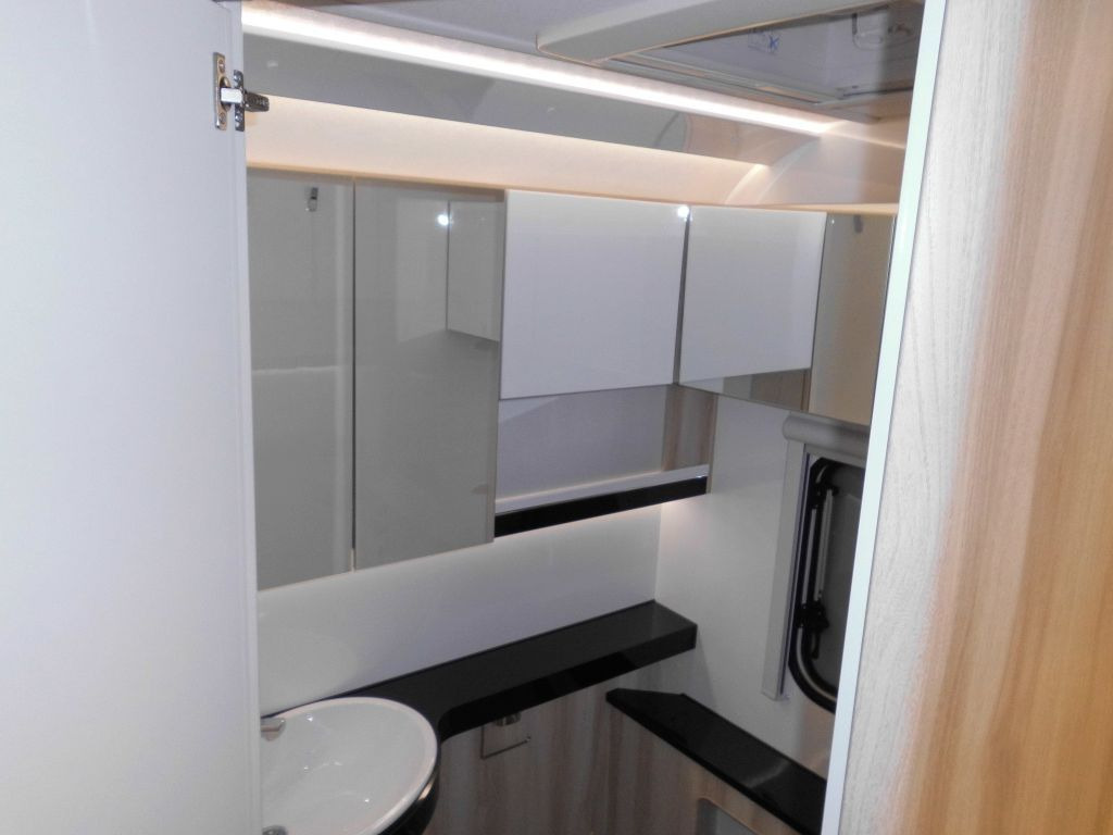 New Caravan Hobby De Luxe 460 SFf 2025 AUTARK FBH 1500kg. +++ Hobby De Luxe 460 SFf mit Extras, Lagerabverkauf: picture 20