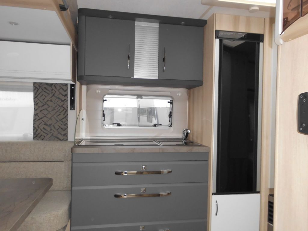 New Caravan Hobby De Luxe 515 UHL 2025 2000kg. AUTARK AMBIENTE Hobby De Luxe 515 UHL mit Extras, Lagerabverkauf!: picture 7