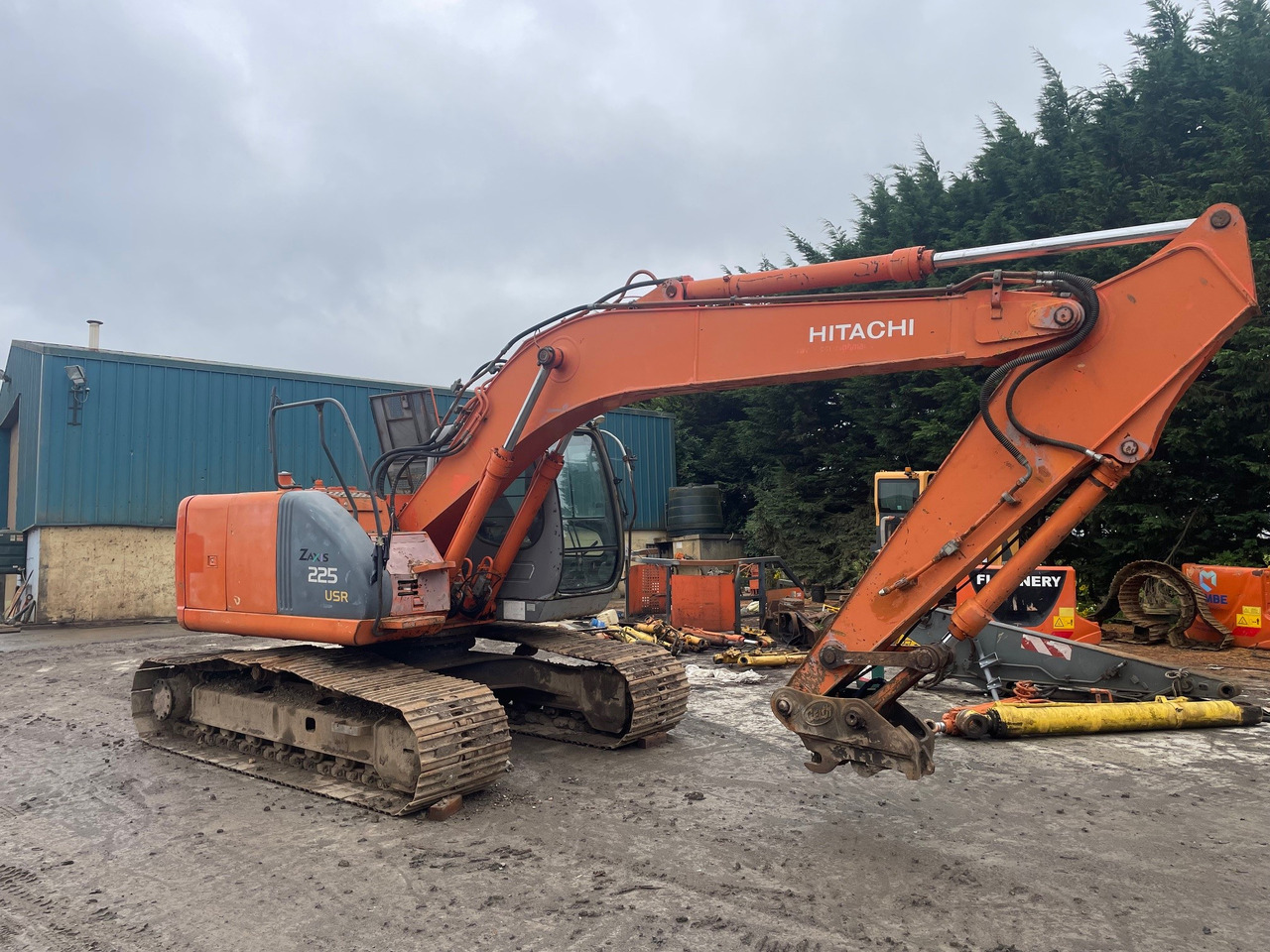HITACHI ZX225USLC - Crawler excavator: picture 4 HITACHI ZX225USLC - Crawler excavator: picture 4