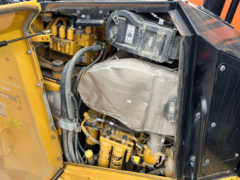 Leasing of Caterpillar D7E LGP RIPPER / AC Caterpillar D7E LGP RIPPER / AC: picture 18 Leasing of Caterpillar D7E LGP RIPPER / AC Caterpillar D7E LGP RIPPER / AC: picture 18