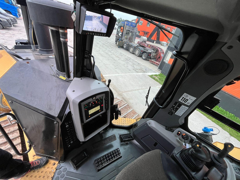 Leasing of Caterpillar D7E LGP RIPPER / AC Caterpillar D7E LGP RIPPER / AC: picture 20 Leasing of Caterpillar D7E LGP RIPPER / AC Caterpillar D7E LGP RIPPER / AC: picture 20