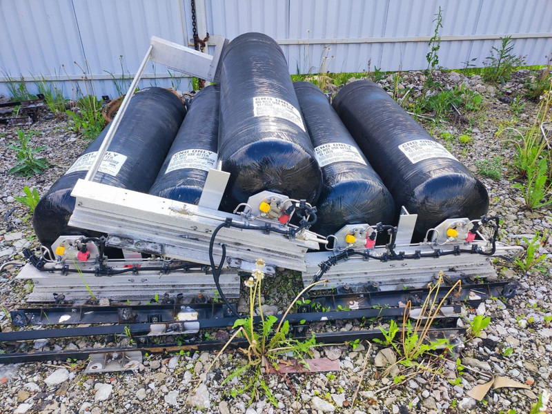 Lincoln COMPOSITES CNG GAS TANKS FOR SALE 240120-020 / 214 L / 30+ pcs. - Fuel tank: picture 3 Lincoln COMPOSITES CNG GAS TANKS FOR SALE 240120-020 / 214 L / 30+ pcs. - Fuel tank: picture 3