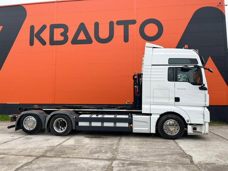 MAN TGX 26.500 6x2*4 HIAB XR 21 ton / CHASSIS L=5300 mm - Hook lift truck: picture 4 MAN TGX 26.500 6x2*4 HIAB XR 21 ton / CHASSIS L=5300 mm - Hook lift truck: picture 4