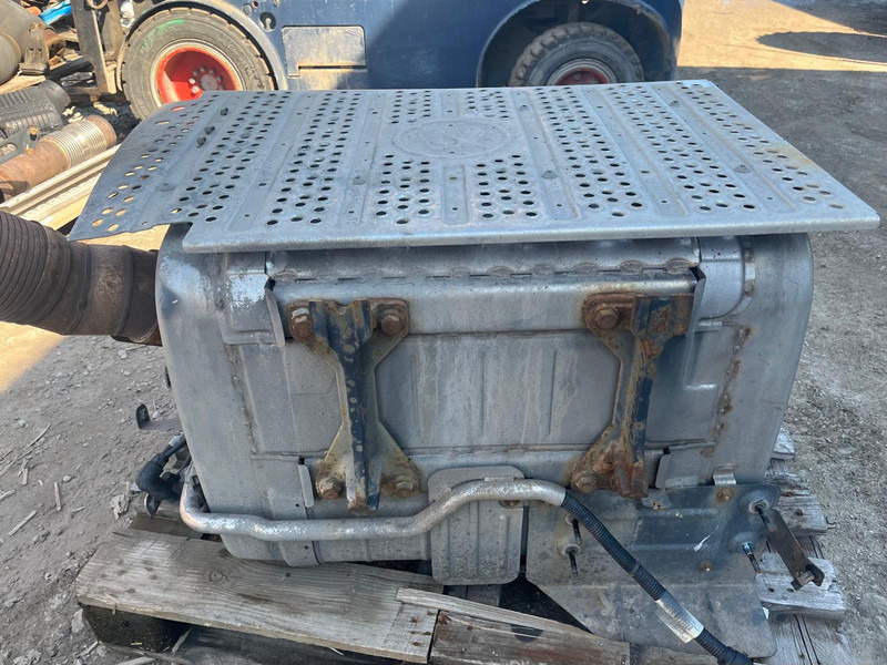 Mercedes-Benz ACTROS MP4 KATALYSATOR A0054900712 - Catalytic converter for Truck: picture 1 Mercedes-Benz ACTROS MP4 KATALYSATOR A0054900712 - Catalytic converter for Truck: picture 1