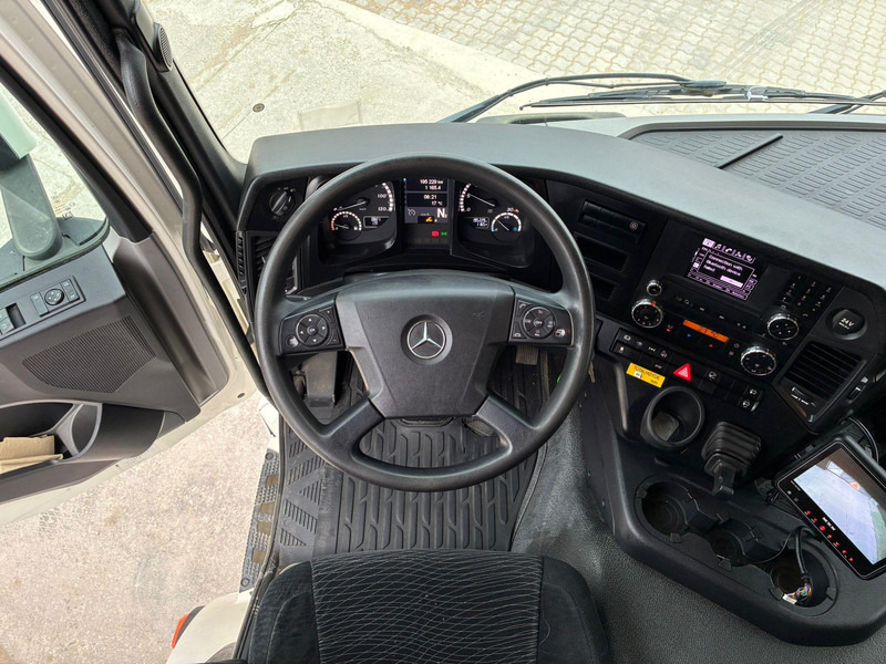 Refrigerator truck Mercedes-Benz Antos 1935 4x2 CARRIER SUPRA 1250 Mt / BOX L=8674 mm: picture 16