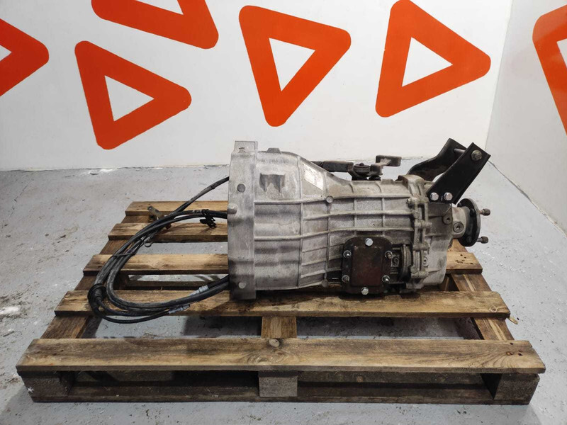 Nissan NT 400 Cabstar Gearbox 32010-LC62A / LOW MILEAGE - Gearbox for Truck: picture 3 Nissan NT 400 Cabstar Gearbox 32010-LC62A / LOW MILEAGE - Gearbox for Truck: picture 3
