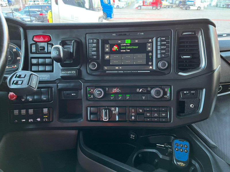 Tipper Scania R 500 8x4 RETARDER / BOX L=5580 mm: picture 19