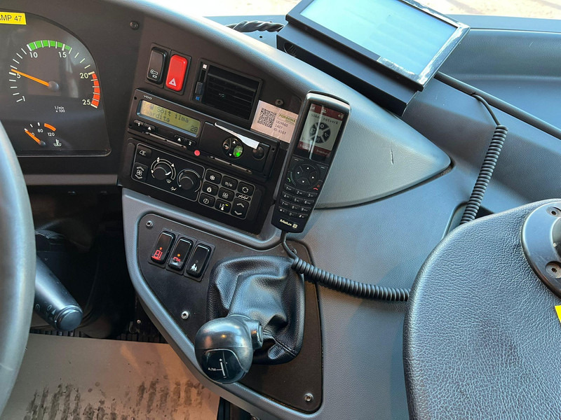 Suburban bus Setra S 417 UL 6x2*4 57 SEATS / AC / AUXILIARY HEATER / WHEELCHAIR LIFT: picture 13