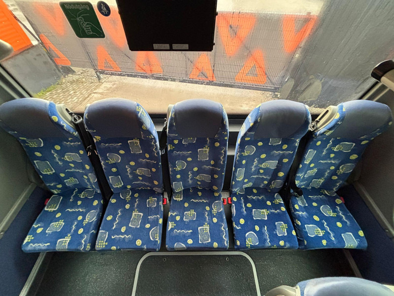 Suburban bus Setra S 417 UL 6x2*4 WC / AC / AUXILIARY HEATER / WHEELCHAIR LIFT: picture 18 Suburban bus Setra S 417 UL 6x2*4 WC / AC / AUXILIARY HEATER / WHEELCHAIR LIFT: picture 18