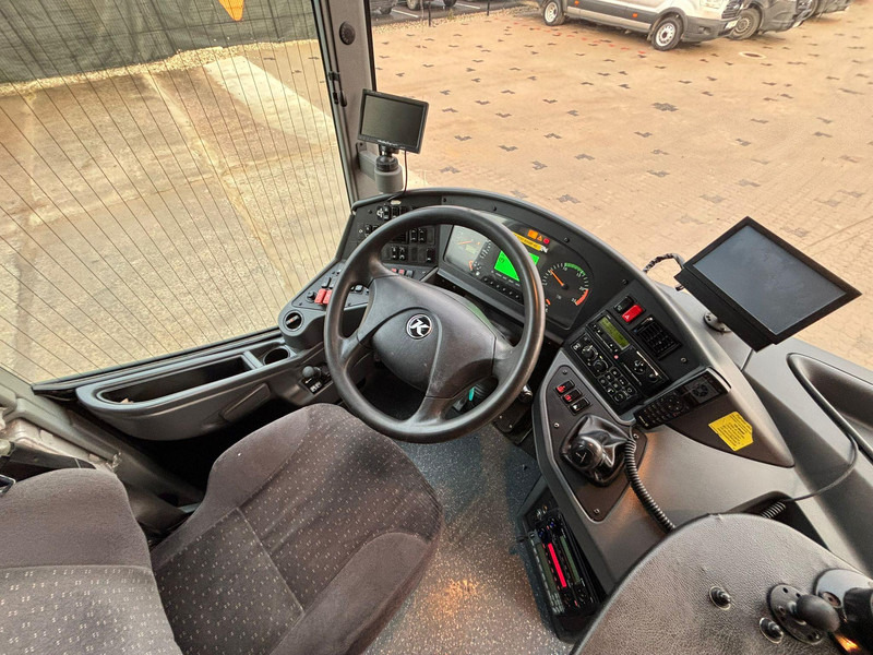 Suburban bus Setra S 417 UL 6x2*4 WC / AC / AUXILIARY HEATER / WHEELCHAIR LIFT: picture 9 Suburban bus Setra S 417 UL 6x2*4 WC / AC / AUXILIARY HEATER / WHEELCHAIR LIFT: picture 9