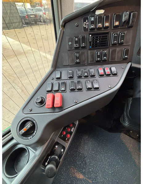 Suburban bus Setra S 417 UL 6x2*4 WC / AC / AUXILIARY HEATER / WHEELCHAIR LIFT: picture 14 Suburban bus Setra S 417 UL 6x2*4 WC / AC / AUXILIARY HEATER / WHEELCHAIR LIFT: picture 14