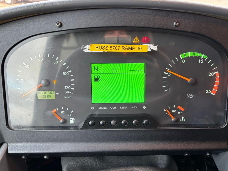 Suburban bus Setra S 417 UL 6x2*4 WC / AC / AUXILIARY HEATER / WHEELCHAIR LIFT: picture 11 Suburban bus Setra S 417 UL 6x2*4 WC / AC / AUXILIARY HEATER / WHEELCHAIR LIFT: picture 11