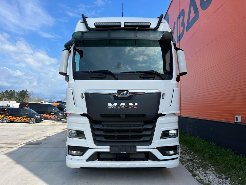 MAN TGX 28.580 6x2 TWIN BED GX CAB / INTARDER / HYDRAULICS / DOUBLE BOGIE - Tractor unit: picture 3 MAN TGX 28.580 6x2 TWIN BED GX CAB / INTARDER / HYDRAULICS / DOUBLE BOGIE - Tractor unit: picture 3