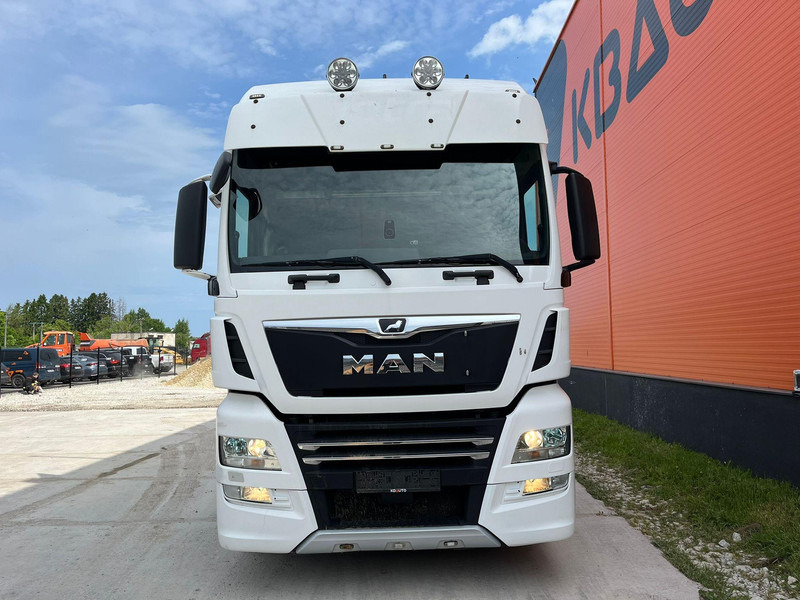 MAN TGX 28.580 6x2 XXL CAB / INTARDER / DOUBLE BOGIE - Tractor unit: picture 2 MAN TGX 28.580 6x2 XXL CAB / INTARDER / DOUBLE BOGIE - Tractor unit: picture 2