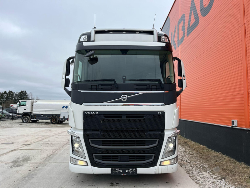 Volvo FH 500 6x2 GLOBE XL / DOUBLE BOGIE - Tractor unit: picture 2 Volvo FH 500 6x2 GLOBE XL / DOUBLE BOGIE - Tractor unit: picture 2