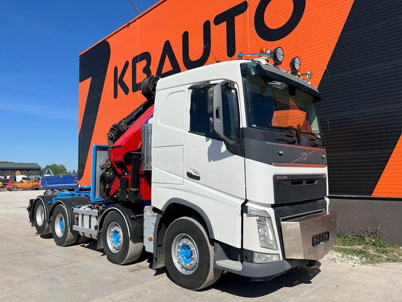 Volvo FH 500 8x2*4 HMF 6020 OK6 / JIB FJ1200 K6 / WINCH - Tractor unit: picture 4 Volvo FH 500 8x2*4 HMF 6020 OK6 / JIB FJ1200 K6 / WINCH - Tractor unit: picture 4