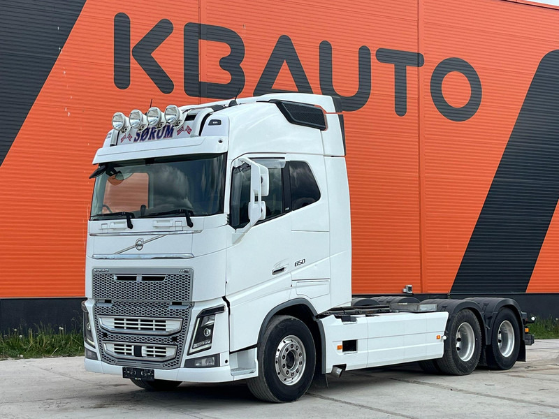 Volvo FH 16 650 6x2 9 TON FRONT AXLE / RETARDER / CHASSIS L=6100 mm - Cab chassis truck: picture 1 Volvo FH 16 650 6x2 9 TON FRONT AXLE / RETARDER / CHASSIS L=6100 mm - Cab chassis truck: picture 1