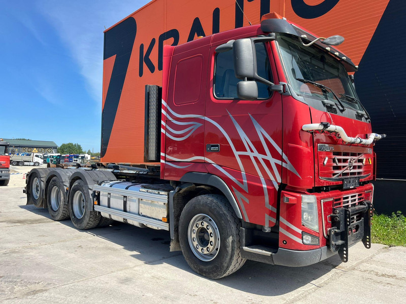 Volvo FH 16 700 8x4*4 HIAB XR 24 ton / L=5800 mm - Hook lift truck: picture 4 Volvo FH 16 700 8x4*4 HIAB XR 24 ton / L=5800 mm - Hook lift truck: picture 4