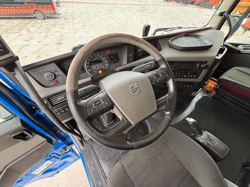 Cab chassis truck Volvo FH 500 8x4*4 FOR SALE AS CHASSIS / GCW 70 ton / PTO / CHASSIS L=6420 mm: picture 13