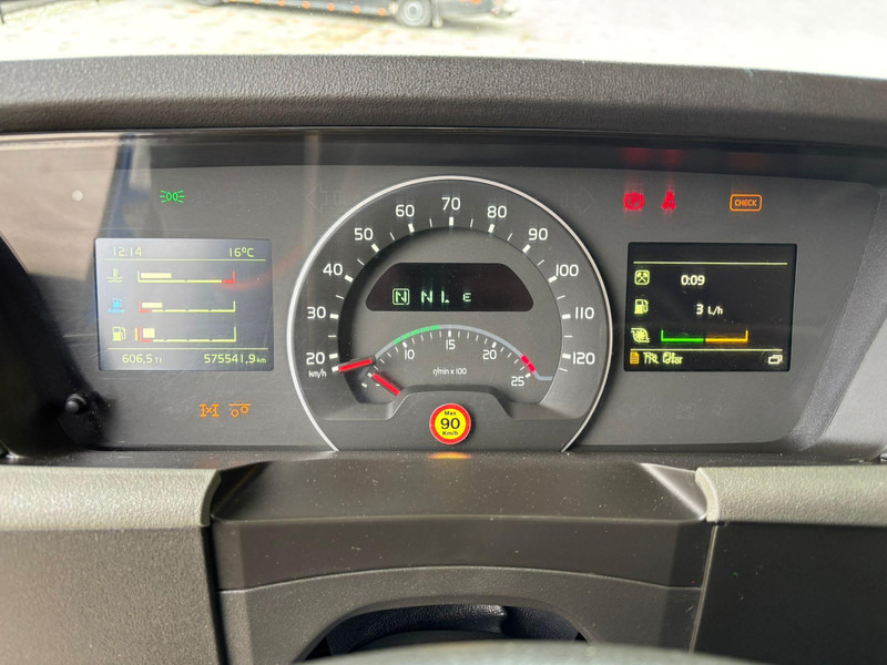 Cab chassis truck Volvo FH 500 8x4*4 FOR SALE AS CHASSIS / GCW 70 ton / PTO / CHASSIS L=6420 mm: picture 15