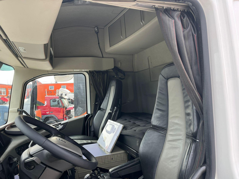 Hook lift truck Volvo FH 540 6x4 PALIFT T 20 ton / L=5600 mm / RETARDER / TANDEM AXLE LIFT: picture 18