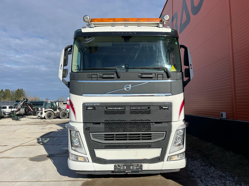 Volvo FH 540 8x2*6 EFFER 685/6S + JIB + WINCH / PLATFORM 6072-7081 mm EXTENDABLE - Dropside/ Flatbed truck, Crane truck: picture 3 Volvo FH 540 8x2*6 EFFER 685/6S + JIB + WINCH / PLATFORM 6072-7081 mm EXTENDABLE - Dropside/ Flatbed truck, Crane truck: picture 3