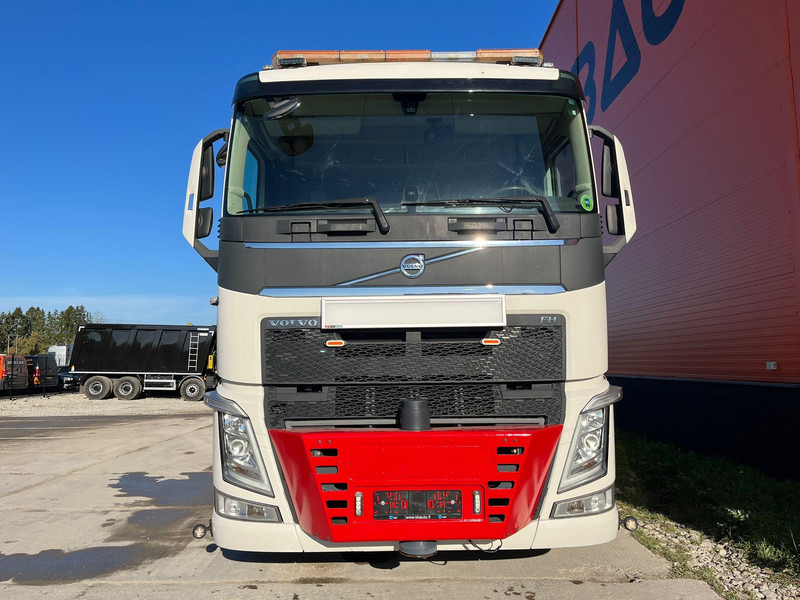 Volvo FH 540 8x2*6 HMF 8520 K6 + JIB + WINCH / PLATFORM L=6359 mm - Dropside/ Flatbed truck, Crane truck: picture 3 Volvo FH 540 8x2*6 HMF 8520 K6 + JIB + WINCH / PLATFORM L=6359 mm - Dropside/ Flatbed truck, Crane truck: picture 3