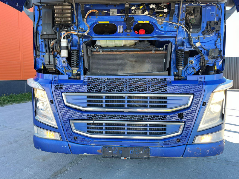 Cab chassis truck Volvo FH 540 8x4/4 FOR SALE AS CHASSIS !: picture 9