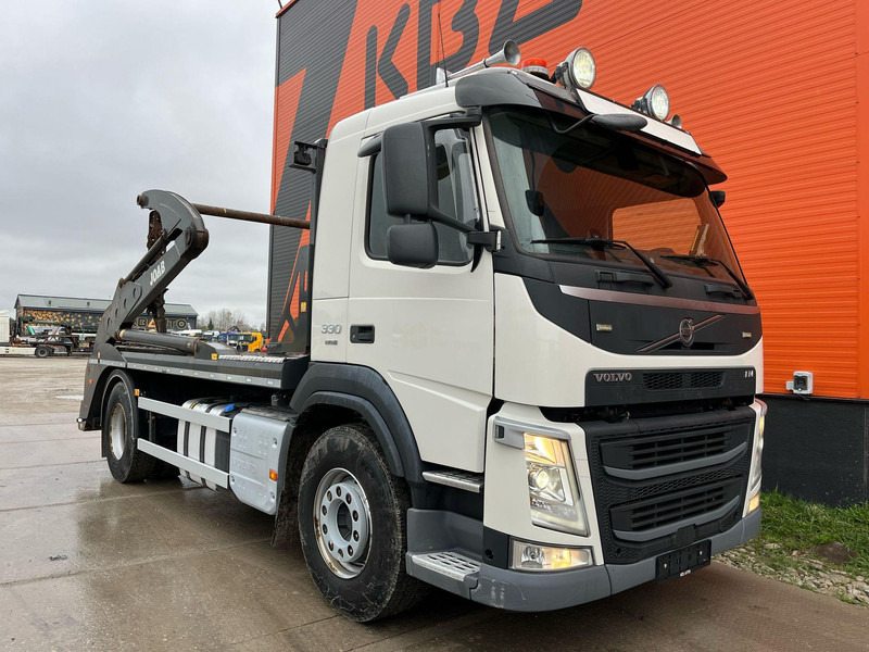 Volvo FM 330 4x2 JOAB VL 14 U - Skip loader truck: picture 4 Volvo FM 330 4x2 JOAB VL 14 U - Skip loader truck: picture 4