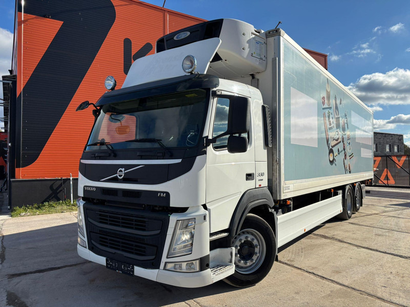 Volvo FM 330 6x2*4 Carrier Supra 1250 Mt / BOX L=9663 mm - Refrigerator truck: picture 2 Volvo FM 330 6x2*4 Carrier Supra 1250 Mt / BOX L=9663 mm - Refrigerator truck: picture 2