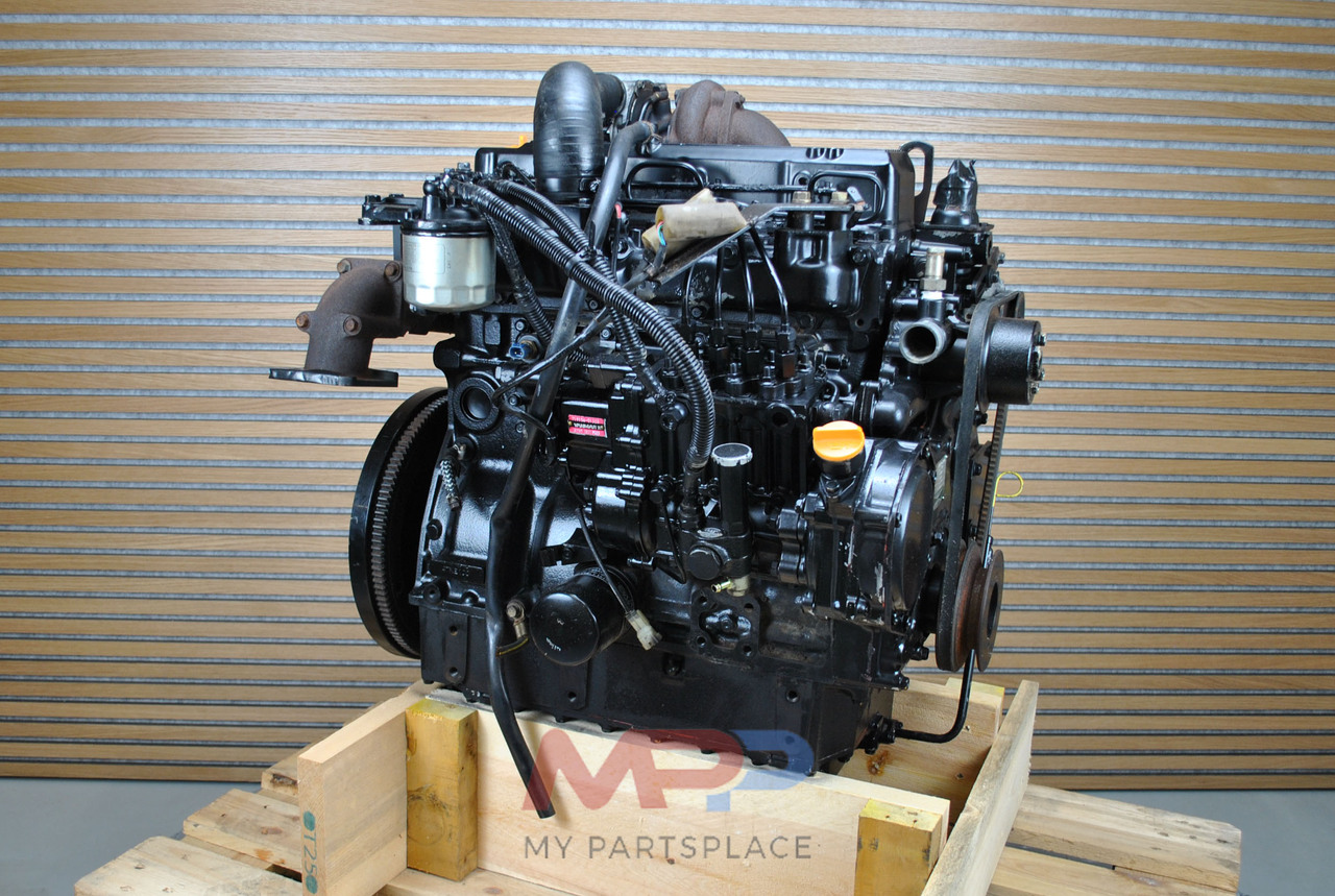 YANMAR 4TNE100 / 4TNE100-T - Engine for Combine harvester: picture 1 YANMAR 4TNE100 / 4TNE100-T - Engine for Combine harvester: picture 1