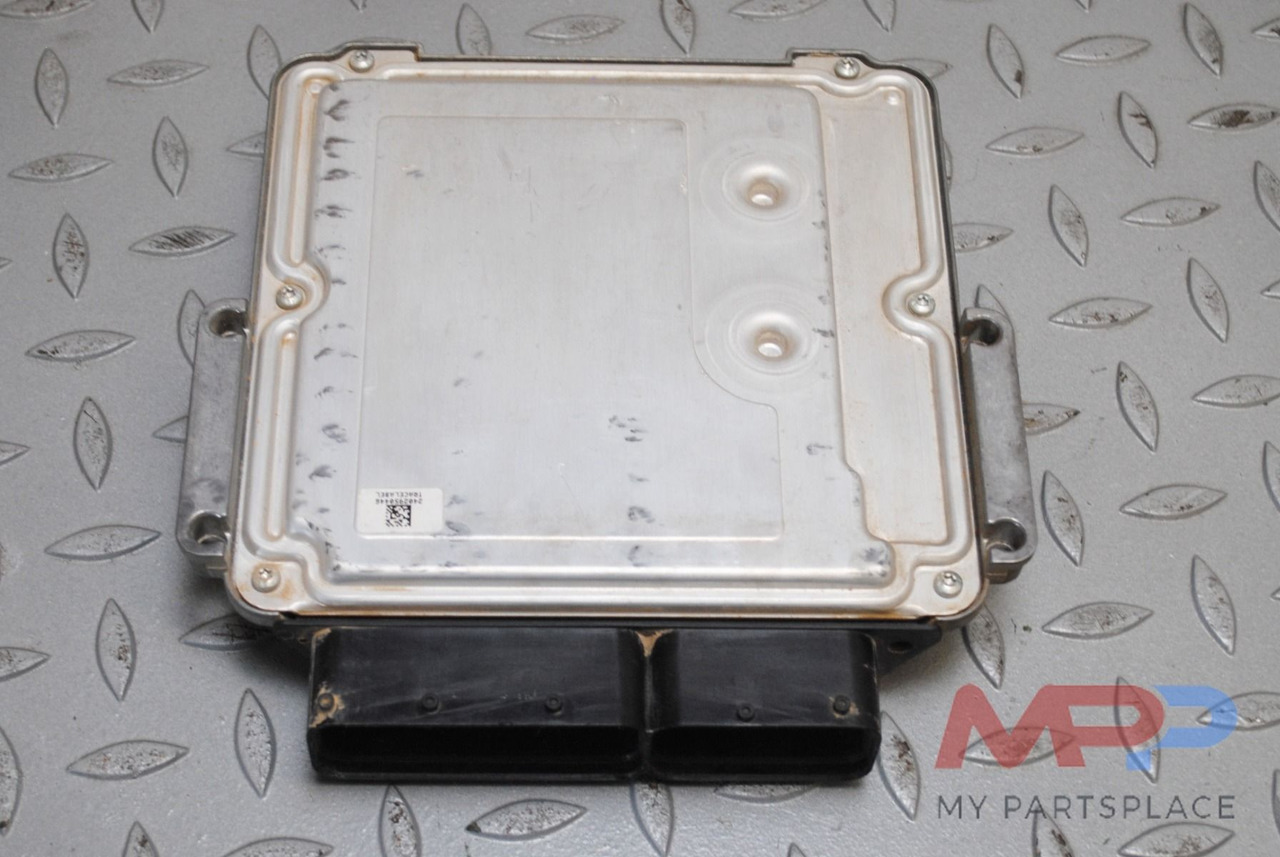 Yanmar Bosch ECU Yanmar 4TNV98CT - ECU: picture 1 Yanmar Bosch ECU Yanmar 4TNV98CT - ECU: picture 1