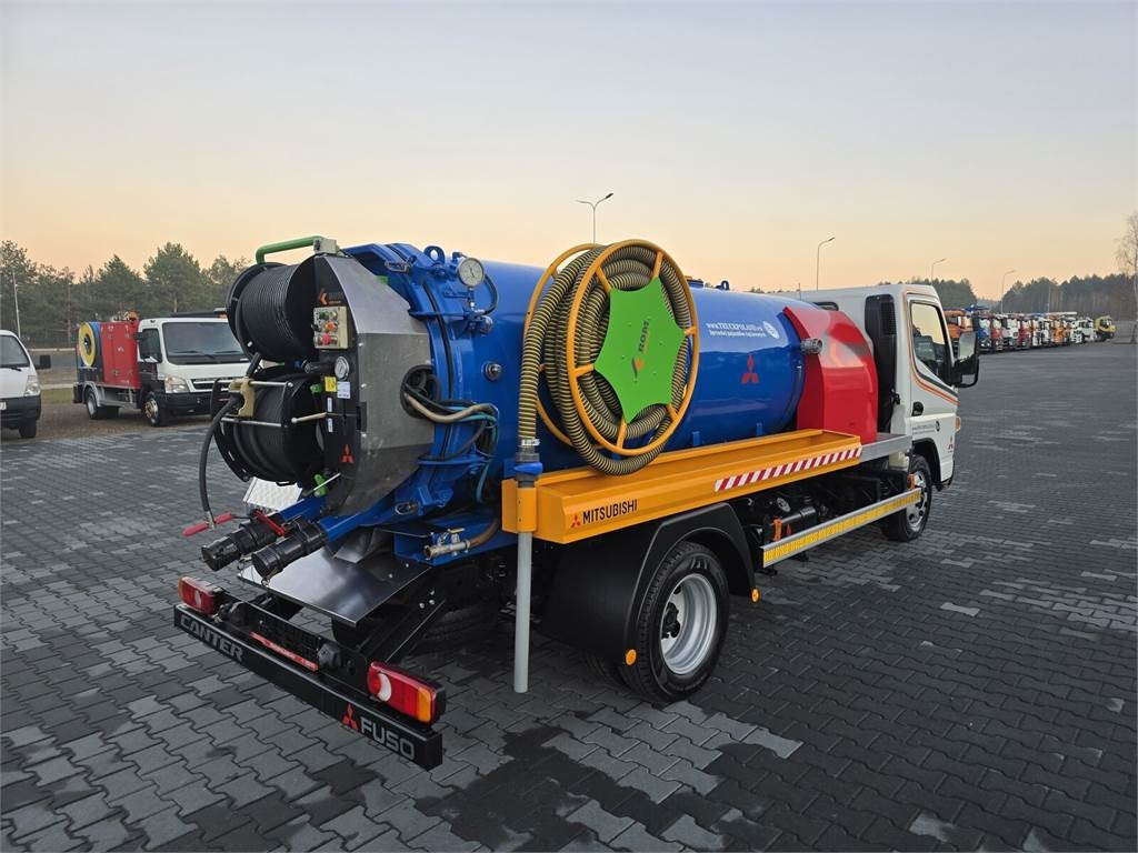 Mitsubishi ROM KOKS SMART COMBI WUKO HOT WATER FOR CLEANING S - Vacuum truck: picture 1 Mitsubishi ROM KOKS SMART COMBI WUKO HOT WATER FOR CLEANING S - Vacuum truck: picture 1