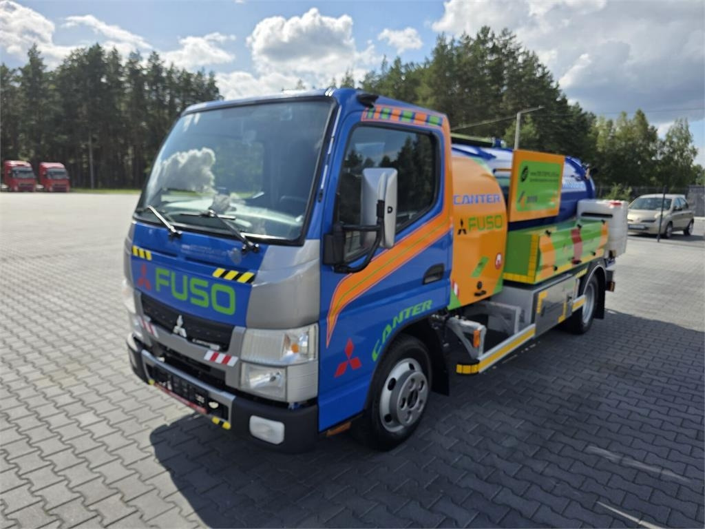 Mitsubishi ROM KOKS SMART COMBI WUKO HOT WATER FOR CLEANING S  - Municipal/ Special vehicle: picture 3 Mitsubishi ROM KOKS SMART COMBI WUKO HOT WATER FOR CLEANING S  - Municipal/ Special vehicle: picture 3