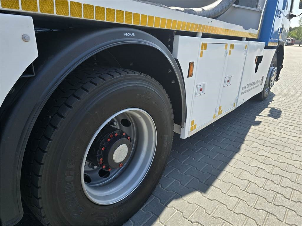 Vacuum truck Renault WUKO RIVARD for collecting liquid waste: picture 21 Vacuum truck Renault WUKO RIVARD for collecting liquid waste: picture 21