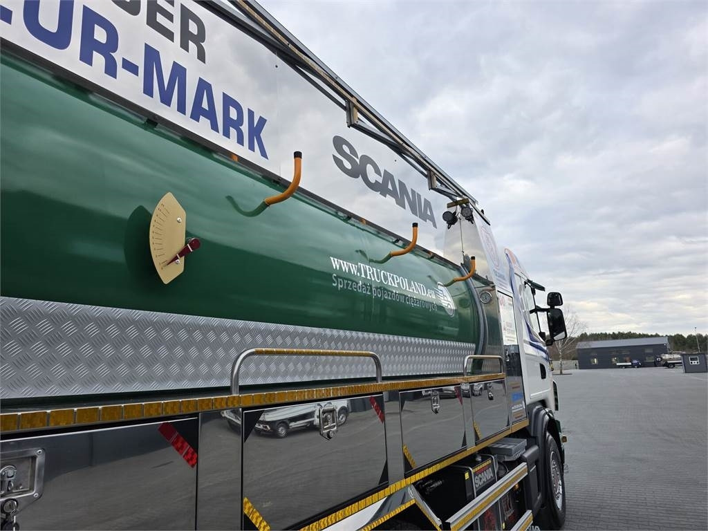 Scania WUKO KAISER EUR-MARK PKL 12.8 FOR CLEANING CANALS - Vacuum truck: picture 2 Scania WUKO KAISER EUR-MARK PKL 12.8 FOR CLEANING CANALS - Vacuum truck: picture 2
