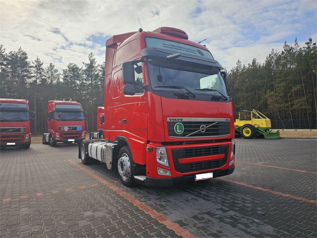 Volvo FH13 XXL EURO 5 2011 + KRONE MEGA RAISE - Tractor unit: picture 3 Volvo FH13 XXL EURO 5 2011 + KRONE MEGA RAISE - Tractor unit: picture 3
