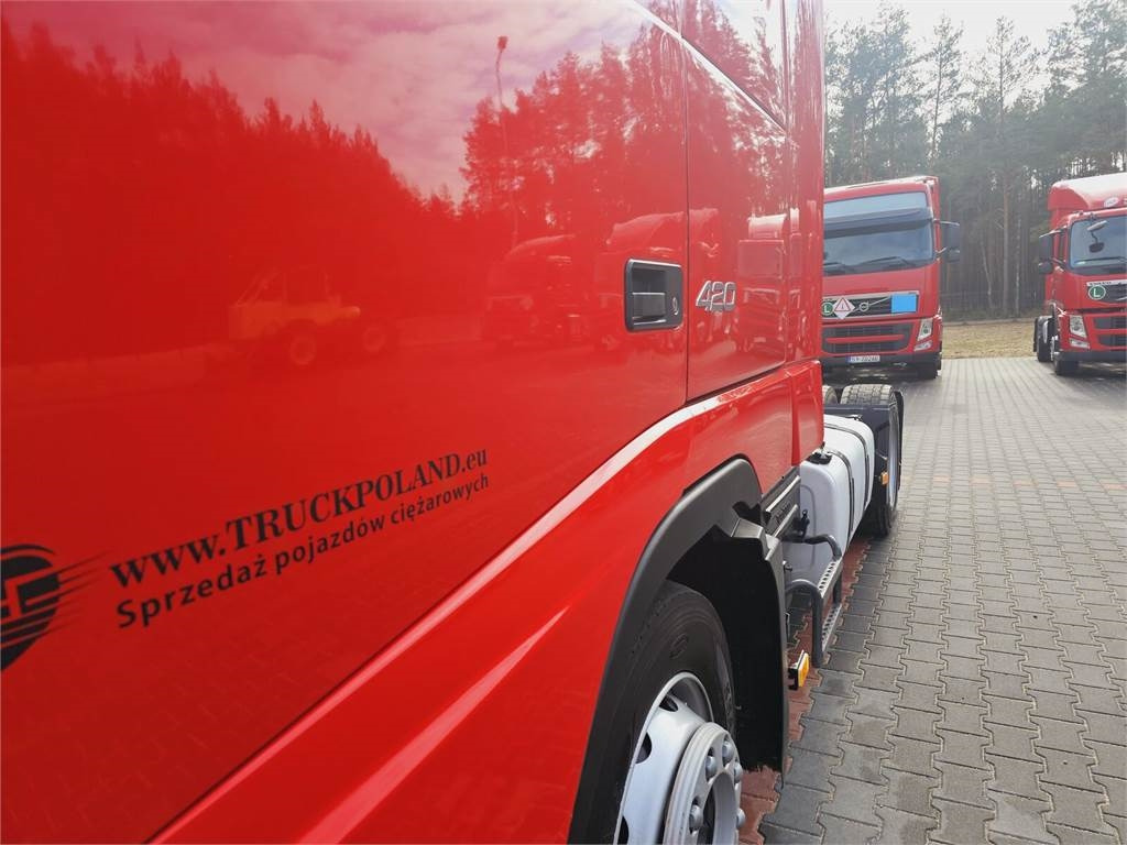 Leasing of Volvo FH13 XXL EURO 5 2011 + KRONE MEGA RAISE Volvo FH13 XXL EURO 5 2011 + KRONE MEGA RAISE: picture 10 Leasing of Volvo FH13 XXL EURO 5 2011 + KRONE MEGA RAISE Volvo FH13 XXL EURO 5 2011 + KRONE MEGA RAISE: picture 10