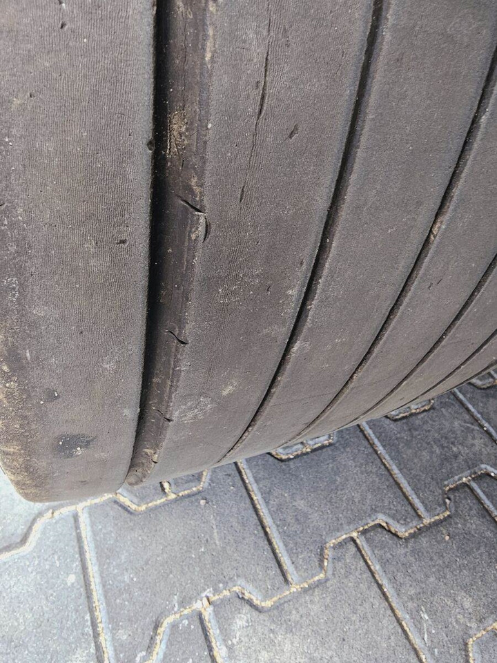 Leasing of Volvo FH13 XXL EURO 5 2011 + KRONE MEGA RAISE Volvo FH13 XXL EURO 5 2011 + KRONE MEGA RAISE: picture 39 Leasing of Volvo FH13 XXL EURO 5 2011 + KRONE MEGA RAISE Volvo FH13 XXL EURO 5 2011 + KRONE MEGA RAISE: picture 39