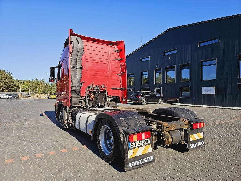 Volvo FH13 XXL MANUAL 420 EURO 5 2011 r MEGA LOW DECK - Tractor unit: picture 4 Volvo FH13 XXL MANUAL 420 EURO 5 2011 r MEGA LOW DECK - Tractor unit: picture 4